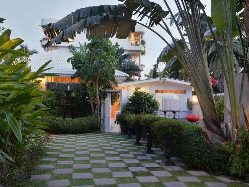The Hen Hua Hin Hotell Exteriör bild